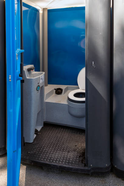 Portable Toilet Options We Offer in Woodridge, IL